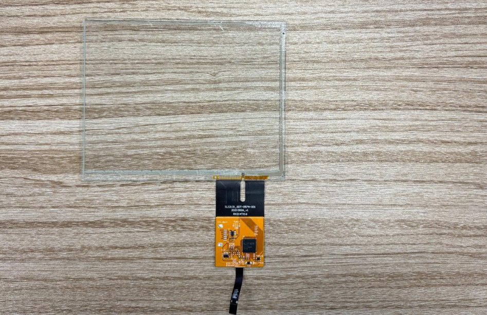 5.7寸电容触摸屏在船舶方面的应用